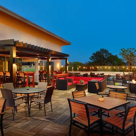 Courtyard By Marriott Atlanta Dunwoody Hotel Exterior photo