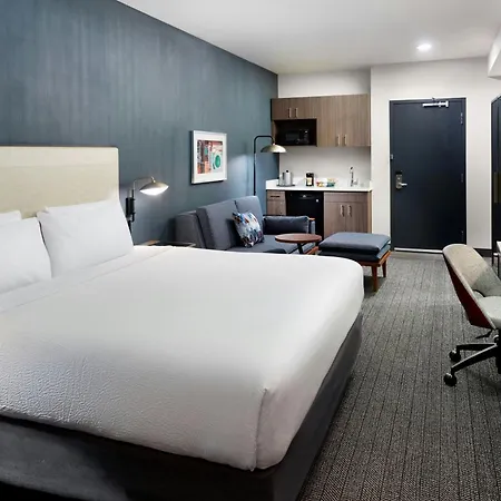Courtyard By Marriott Atlanta Dunwoody Hotel Exterior photo