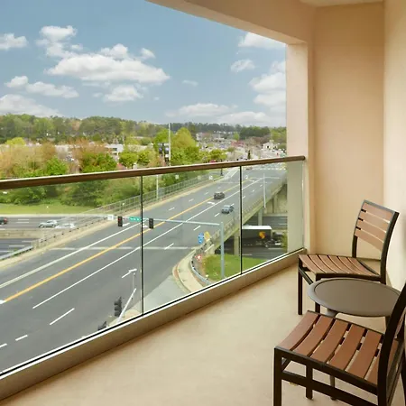 Courtyard By Marriott Atlanta Dunwoody Hotel Exterior photo