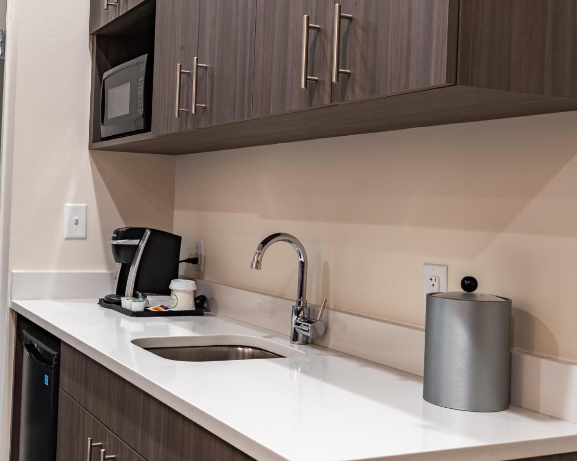 Courtyard By Marriott Atlanta