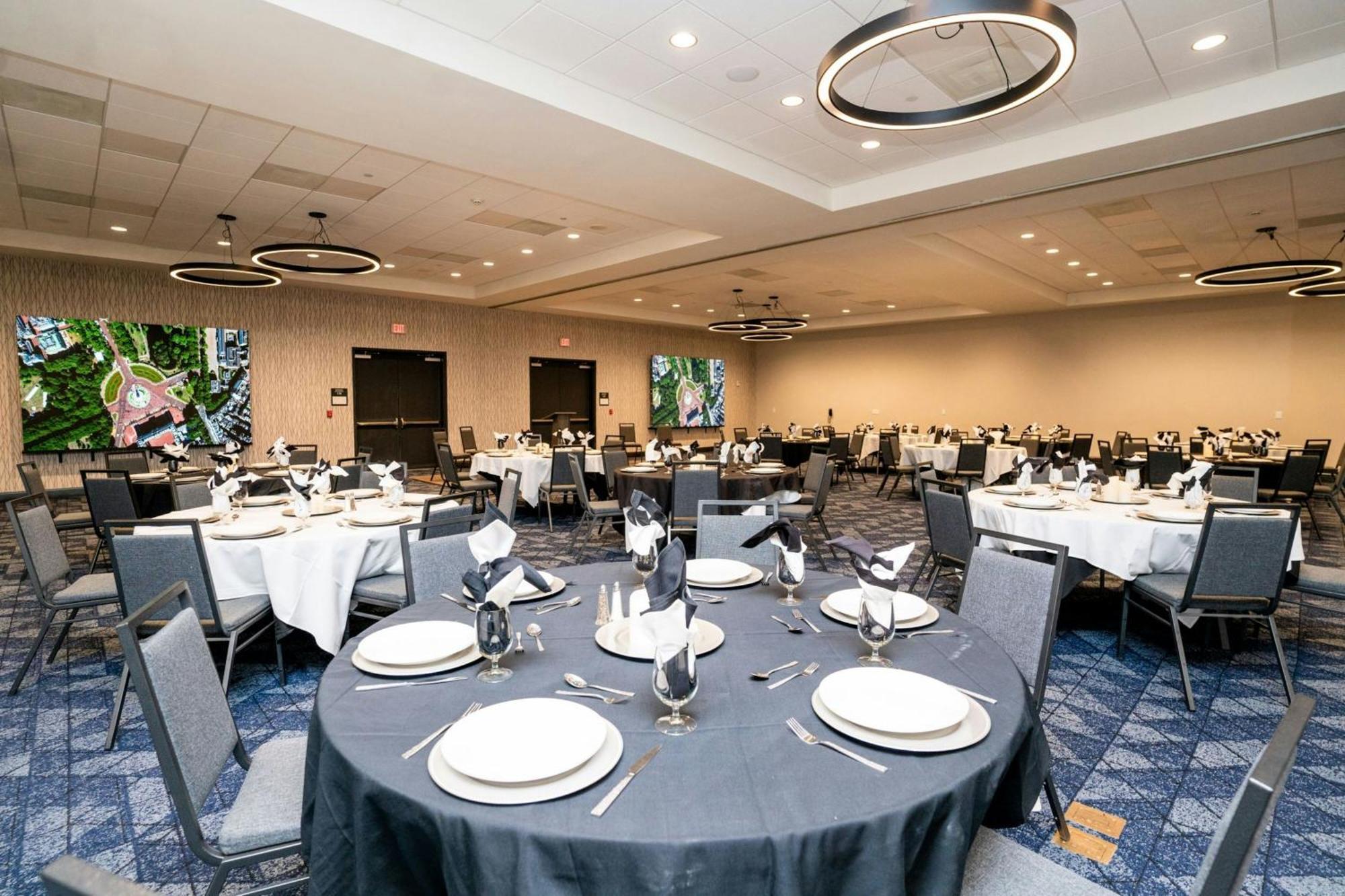 Courtyard By Marriott Atlanta Hotel 3*