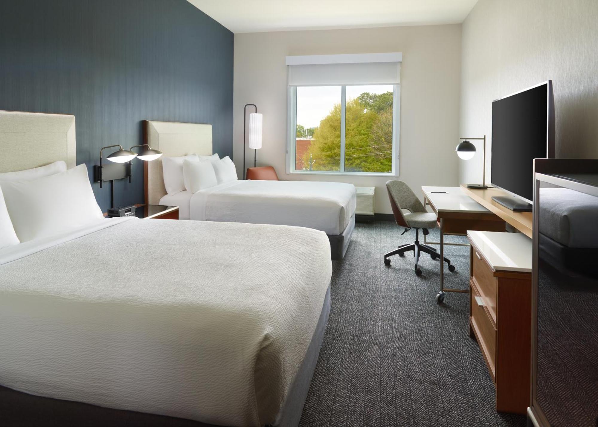 Courtyard By Marriott Atlanta Dunwoody