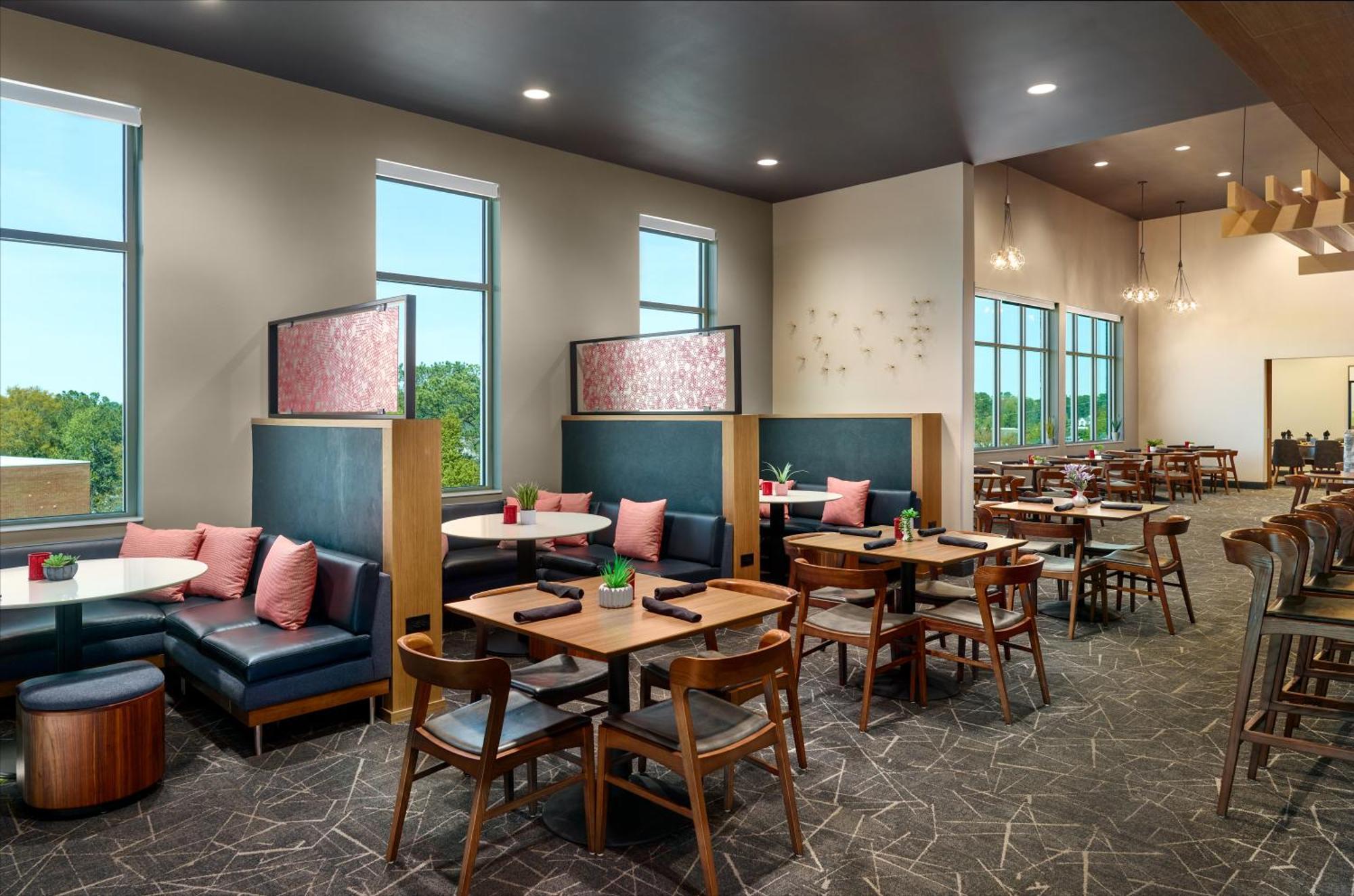 Courtyard By Marriott Atlanta Hotel 3*